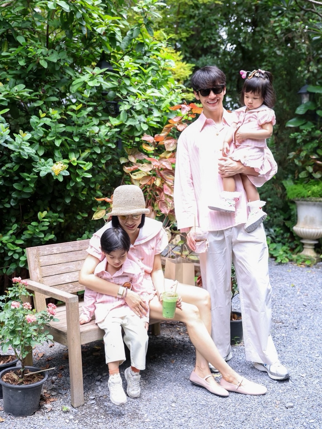 จุ๋ย - วรัทยา นิลคูหา