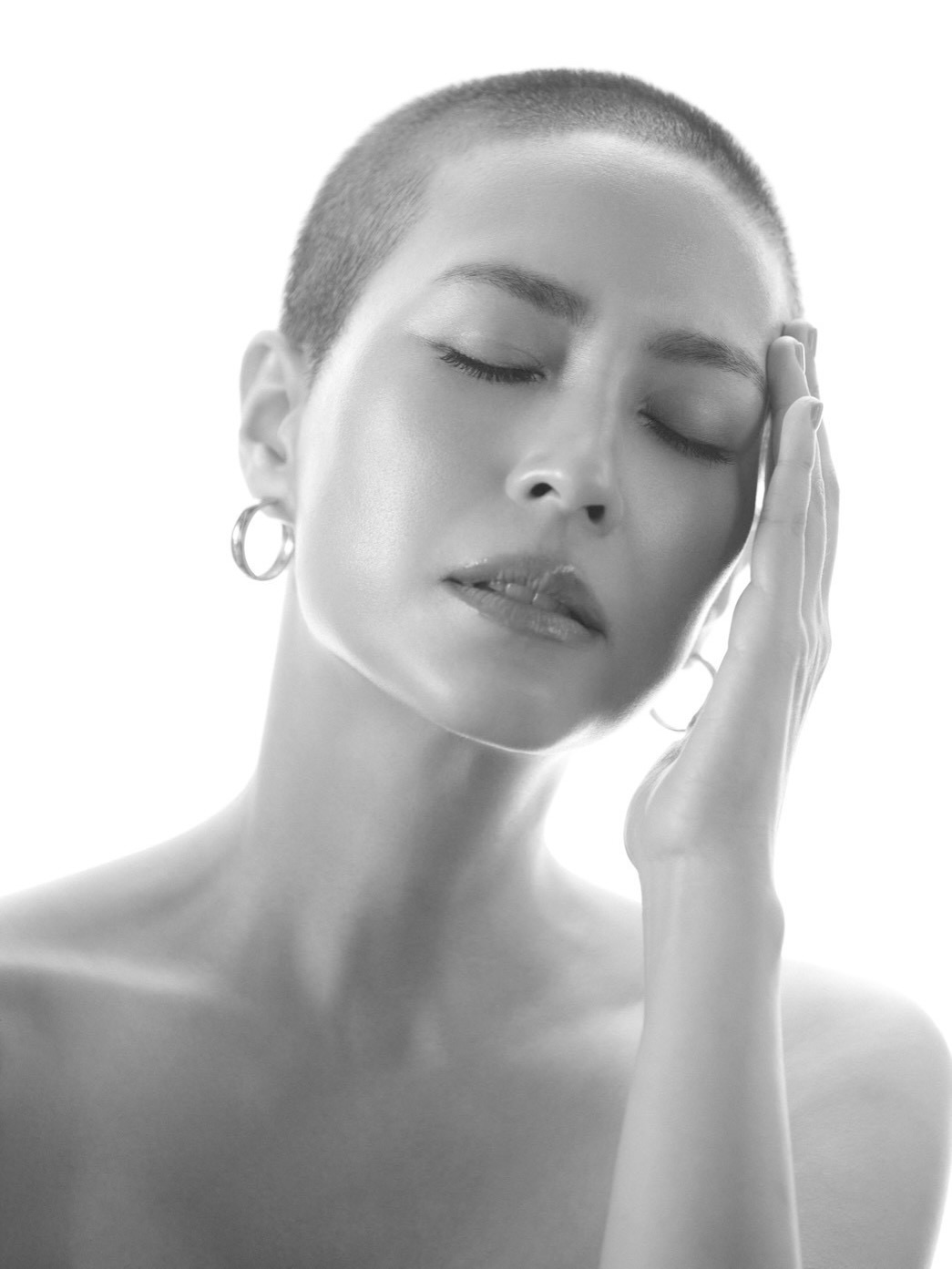 จุ๋ย - วรัทยา นิลคูหา