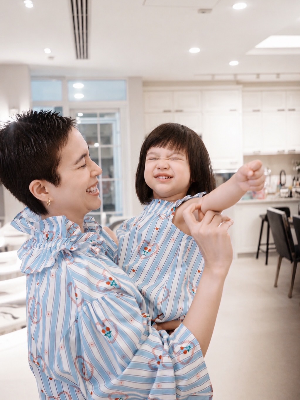 จุ๋ย - วรัทยา นิลคูหา