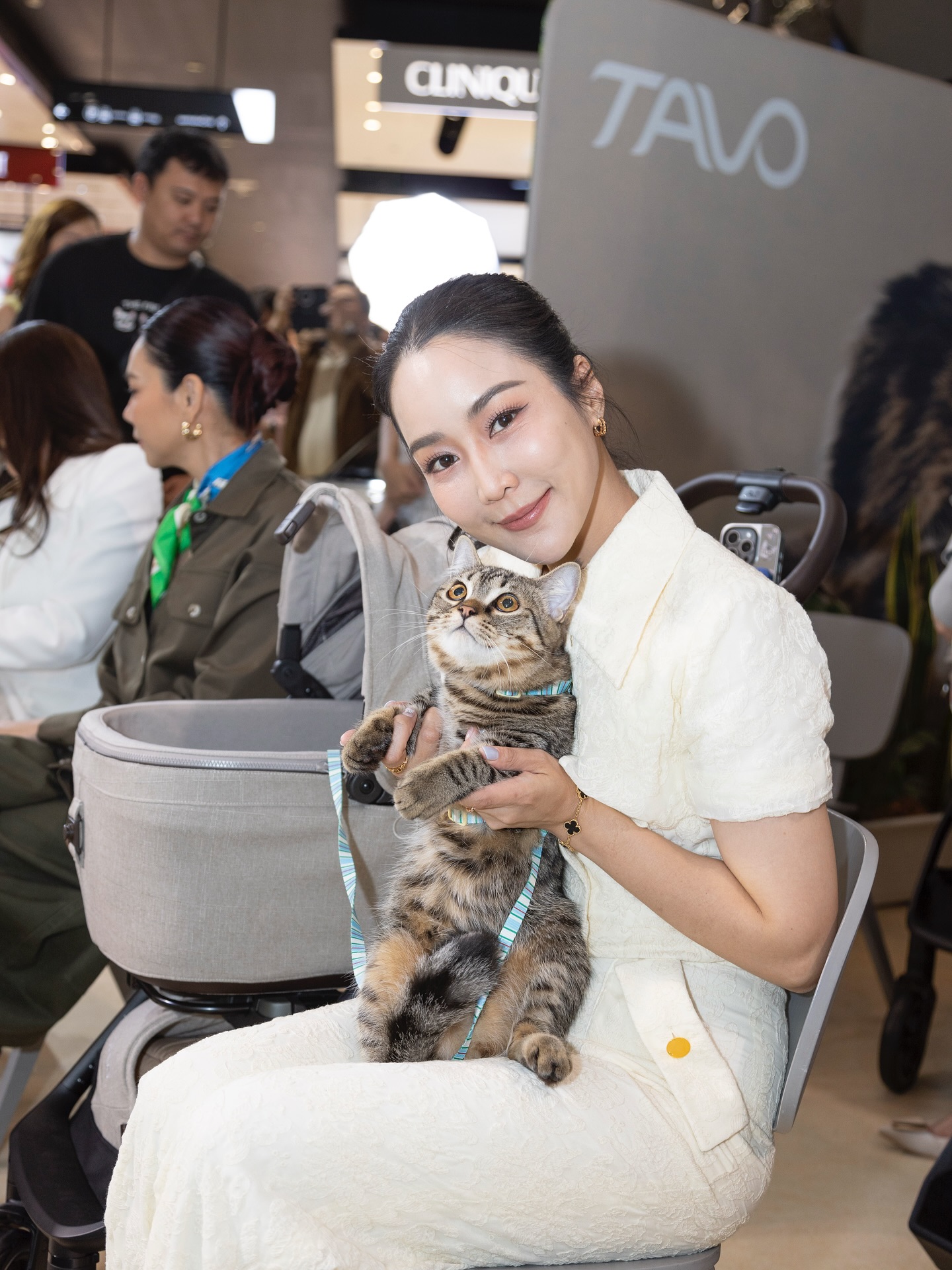 จั๊กจั่น - อคัมย์สิริ สุวรรณศุข
