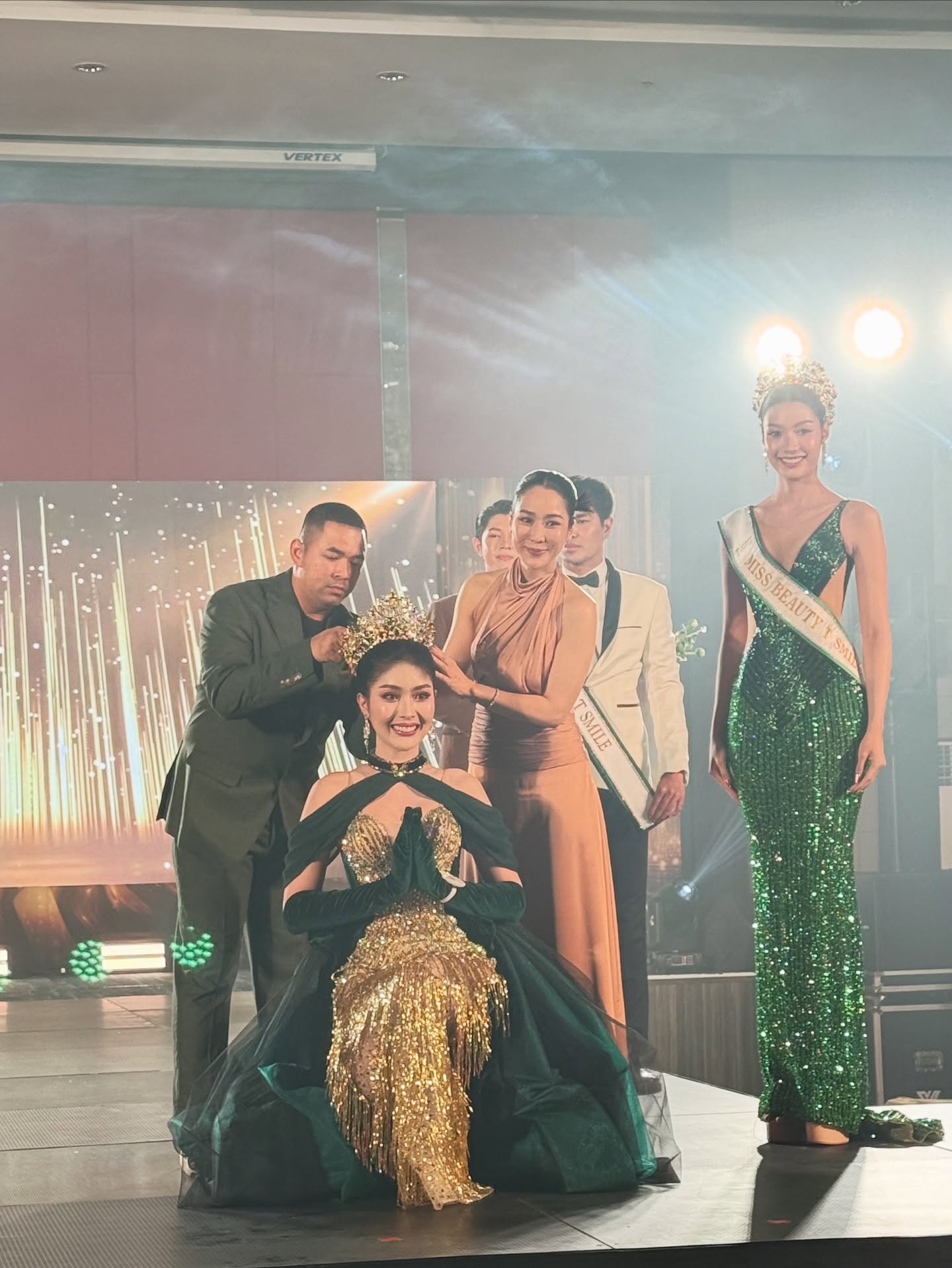 จั๊กจั่น - อคัมย์สิริ สุวรรณศุข