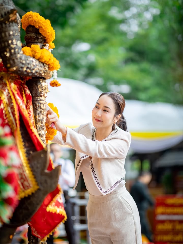 จั๊กจั่น - อคัมย์สิริ สุวรรณศุข