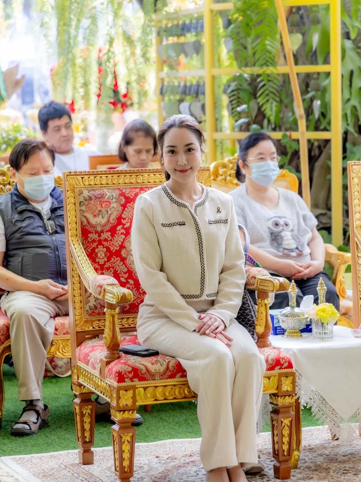 จั๊กจั่น - อคัมย์สิริ สุวรรณศุข