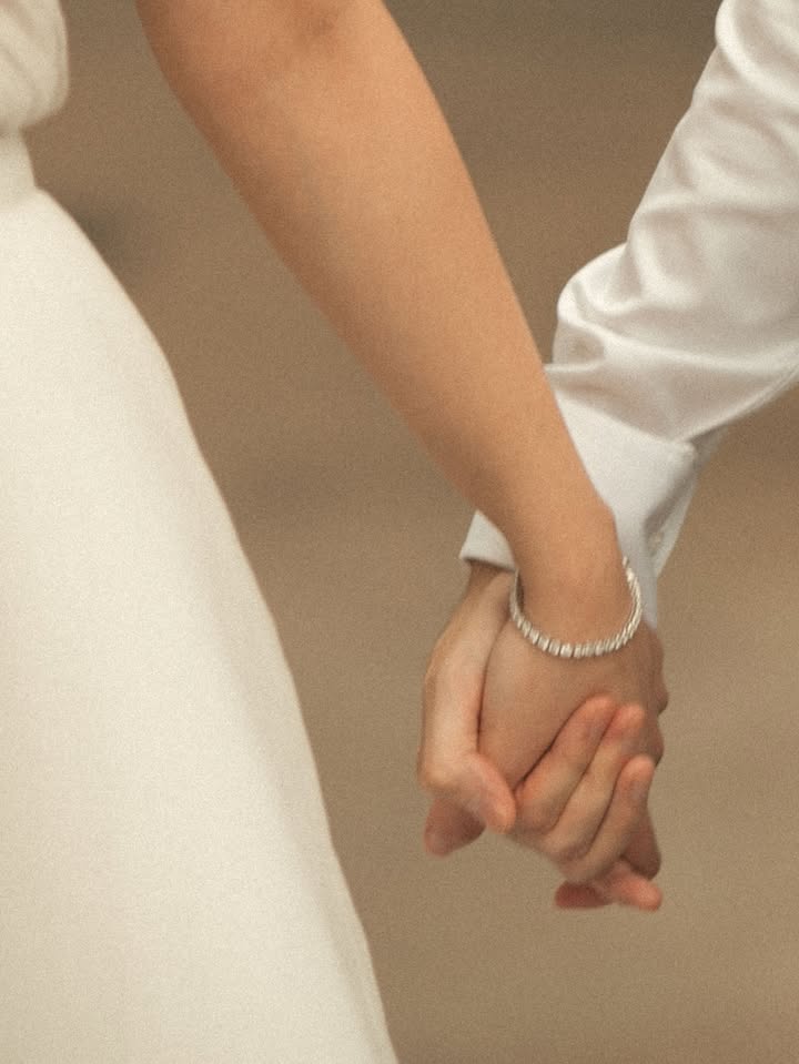 จั๊กจั่น - อคัมย์สิริ สุวรรณศุข