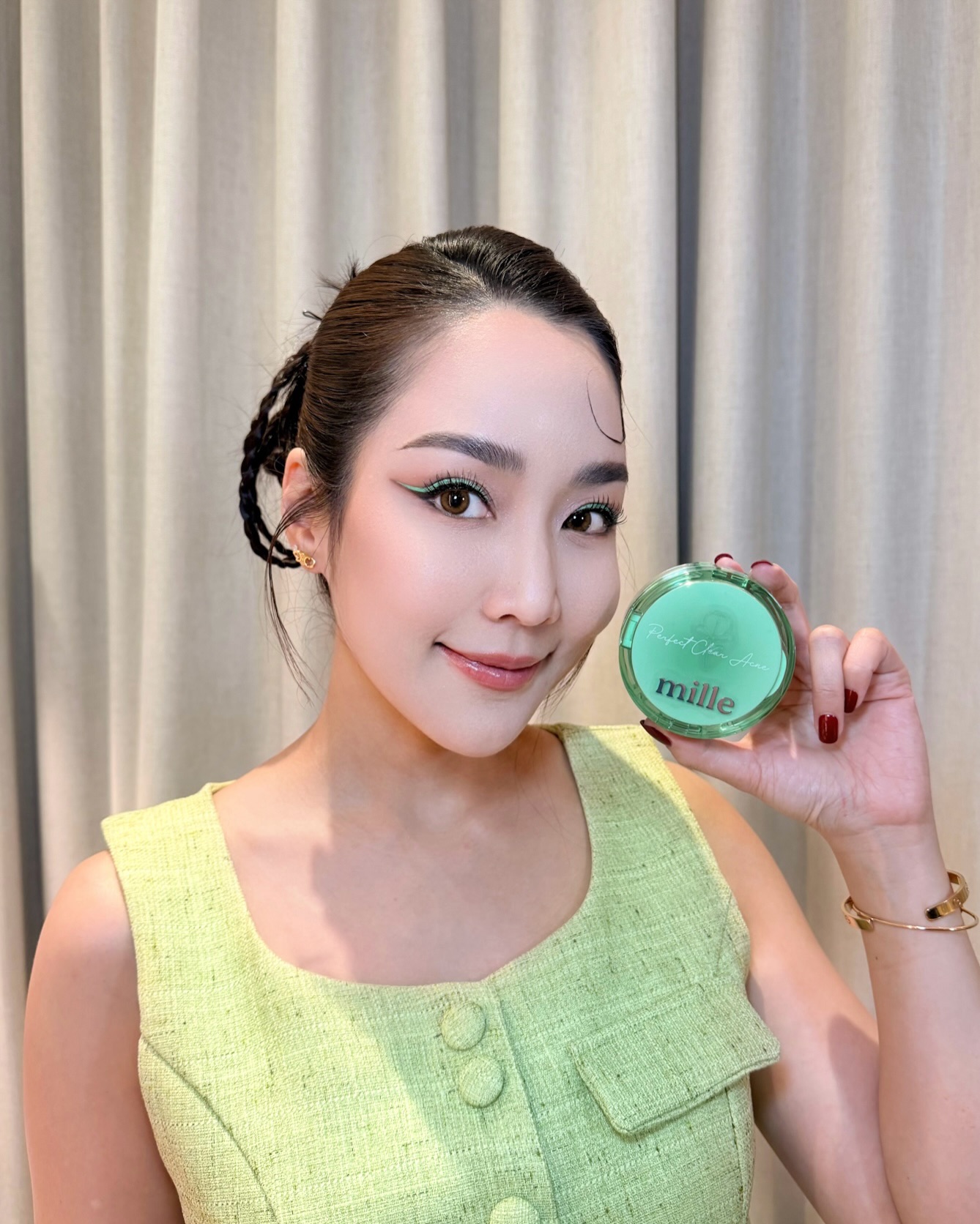 จั๊กจั่น - อคัมย์สิริ สุวรรณศุข