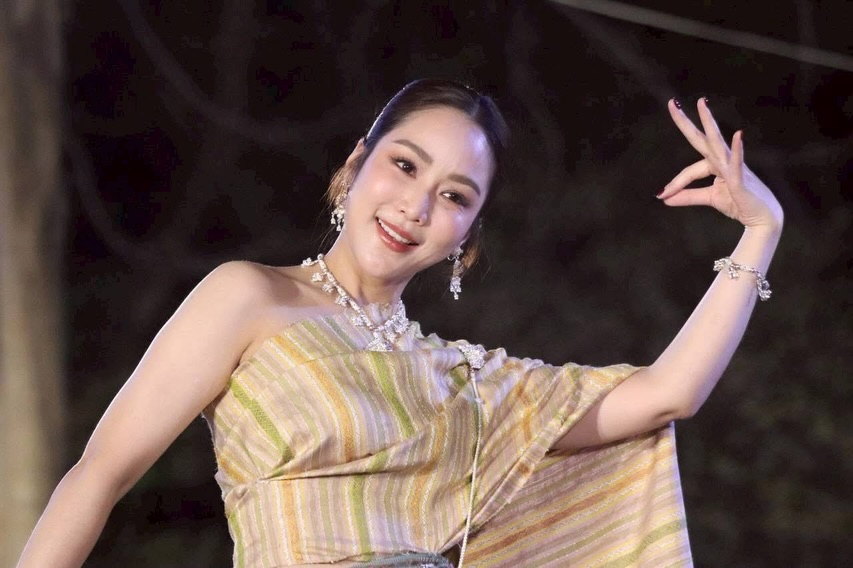 จั๊กจั่น - อคัมย์สิริ สุวรรณศุข