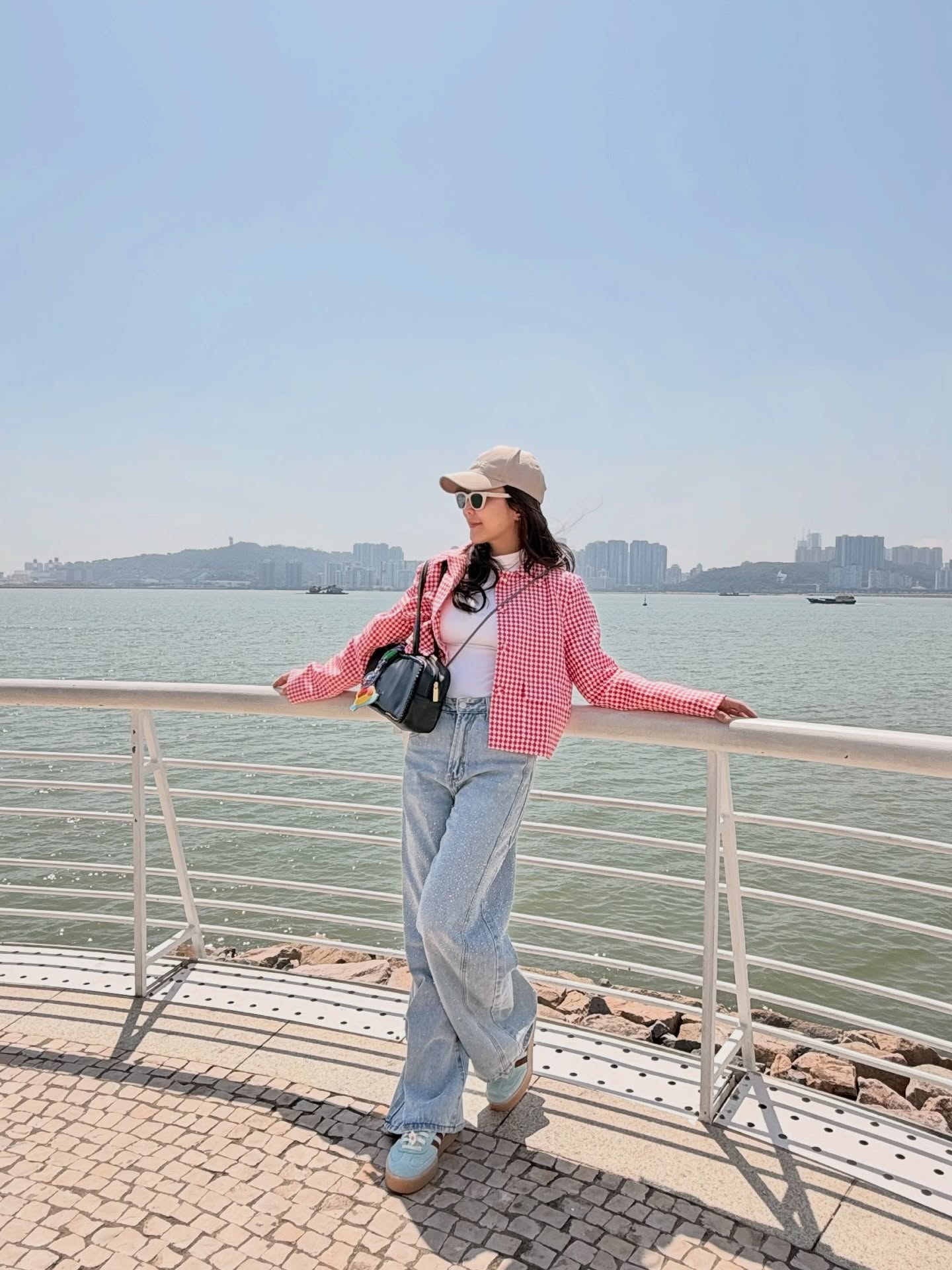 จั๊กจั่น - อคัมย์สิริ สุวรรณศุข