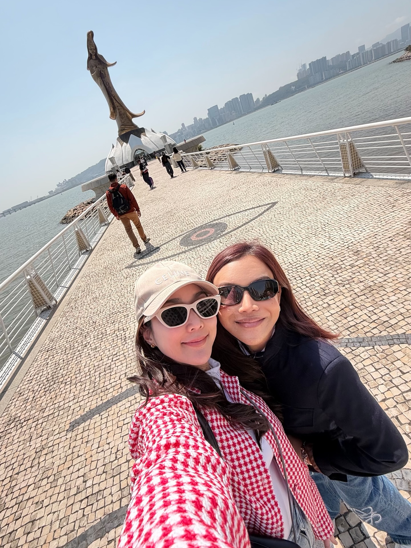 จั๊กจั่น - อคัมย์สิริ สุวรรณศุข