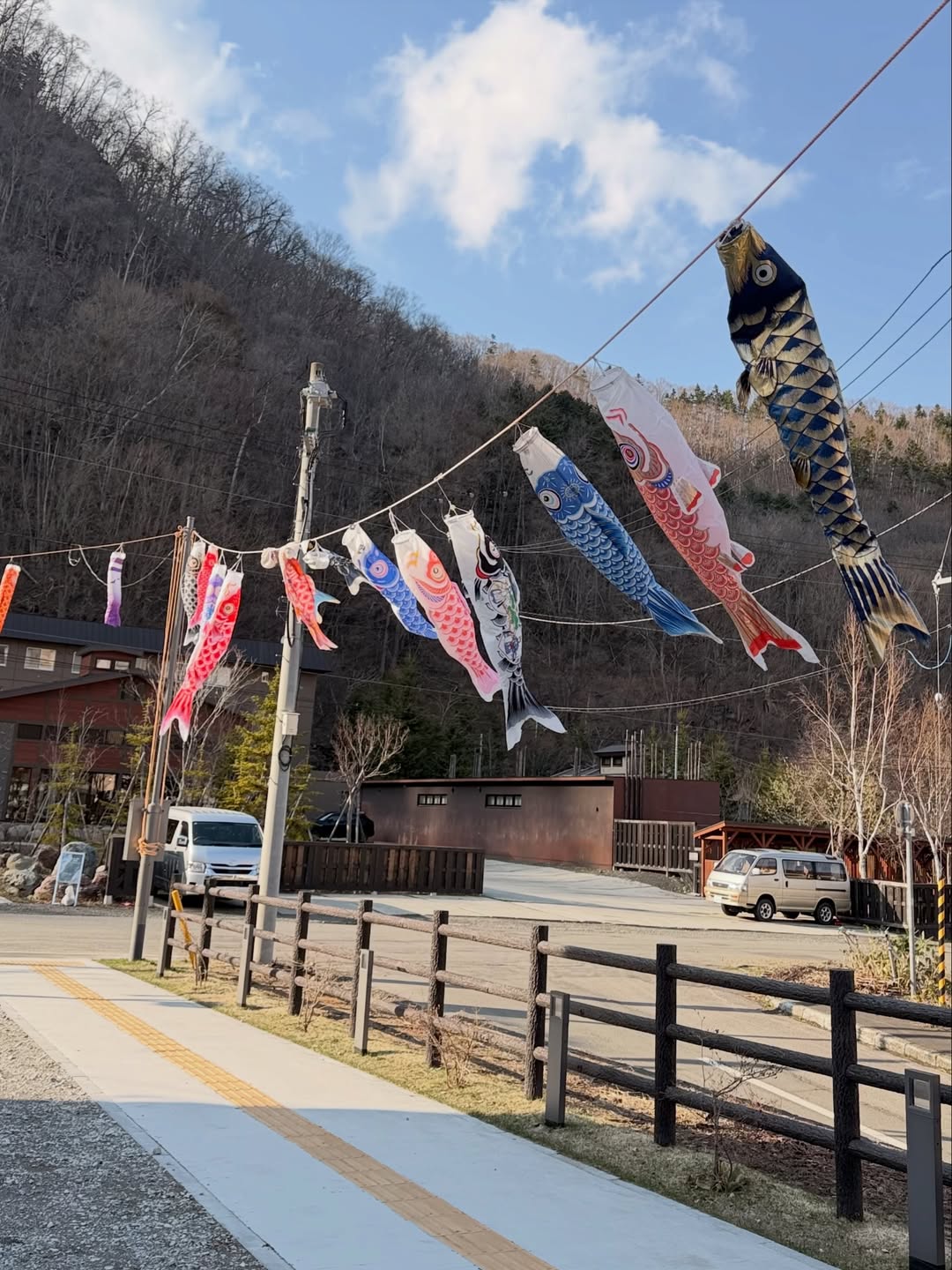 จั๊กจั่น - อคัมย์สิริ สุวรรณศุข