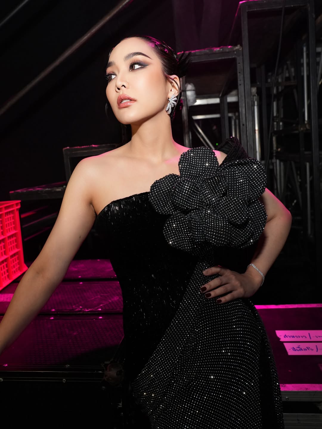 จั๊กจั่น - อคัมย์สิริ สุวรรณศุข