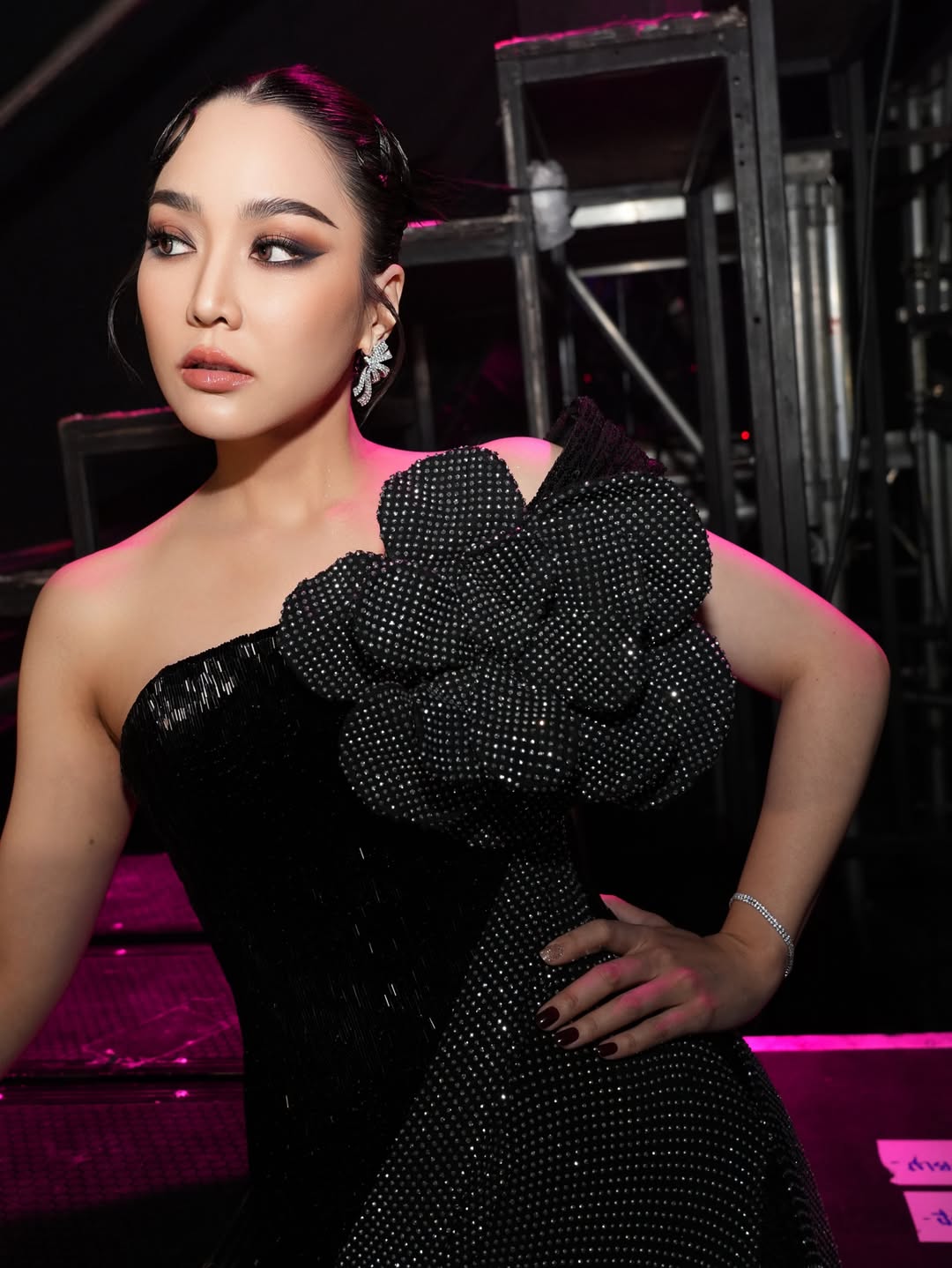 จั๊กจั่น - อคัมย์สิริ สุวรรณศุข