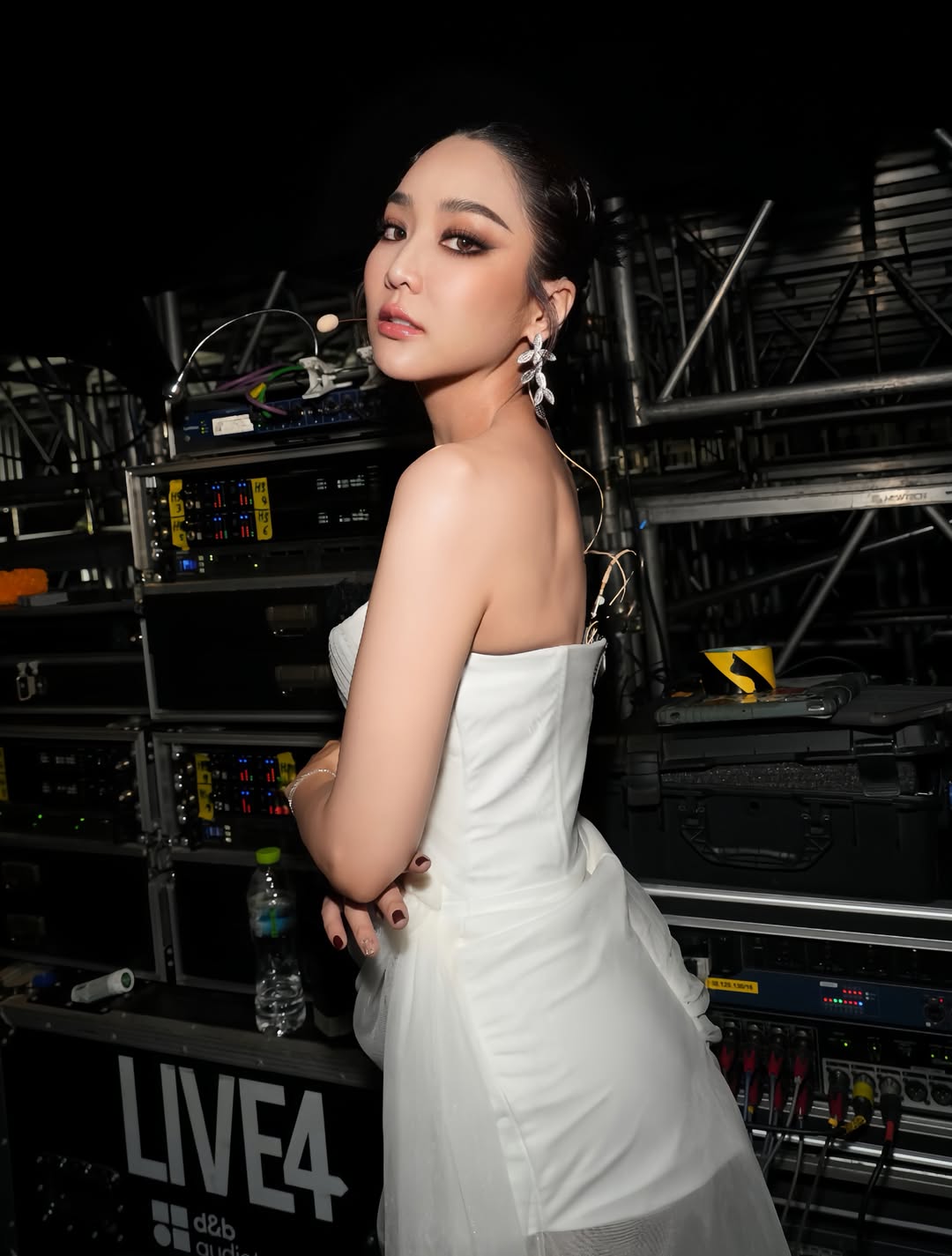 จั๊กจั่น - อคัมย์สิริ สุวรรณศุข