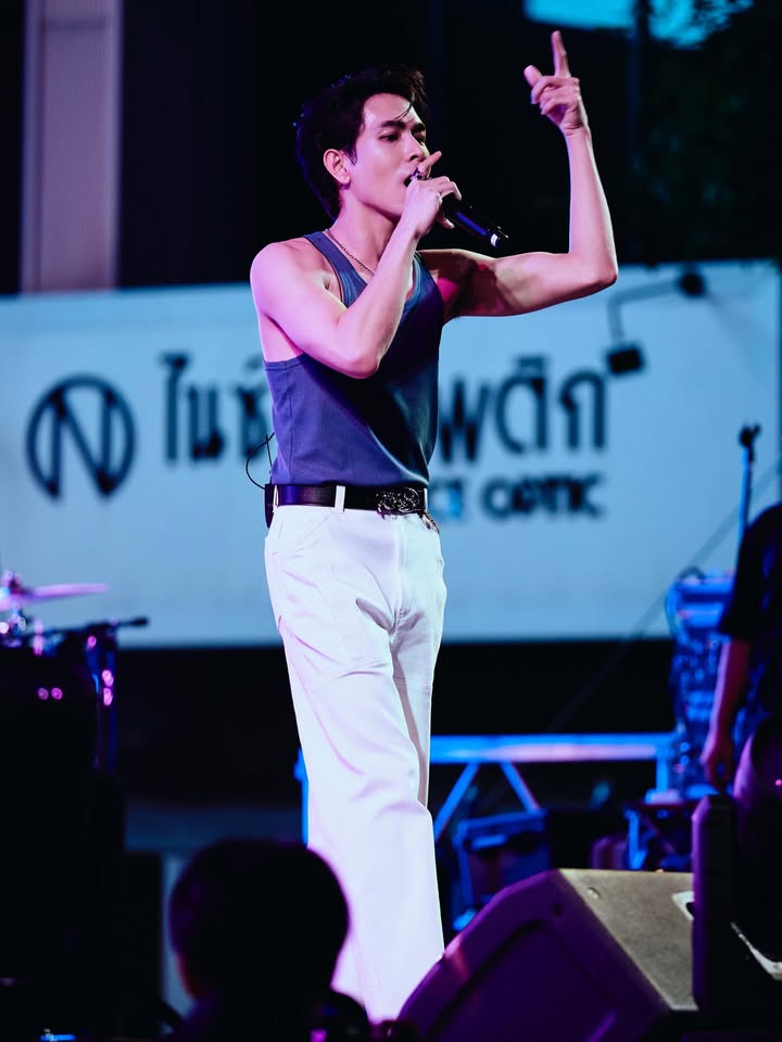 ทอมมี่ - สิทธิโชค เผือกพูลผล