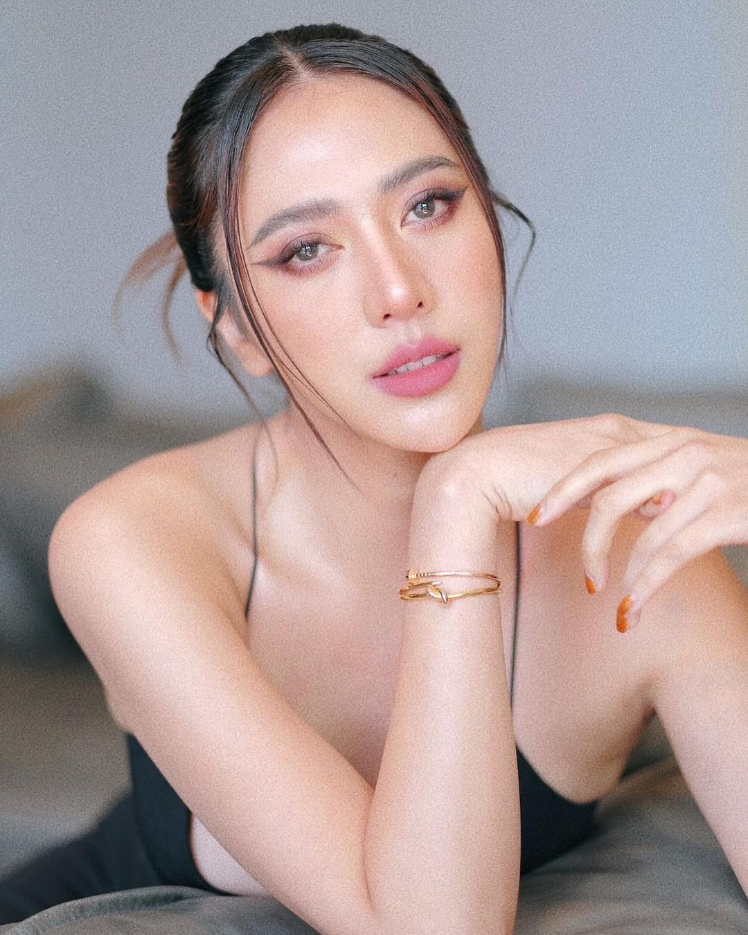 น้ำหวาน - รักษ์ณภัค วงศ์ธนทัศน์