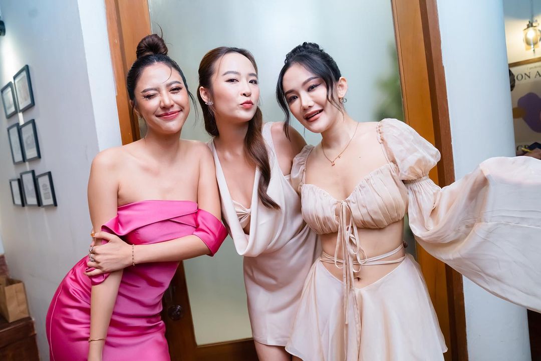 น้ำหวาน - รักษ์ณภัค วงศ์ธนทัศน์