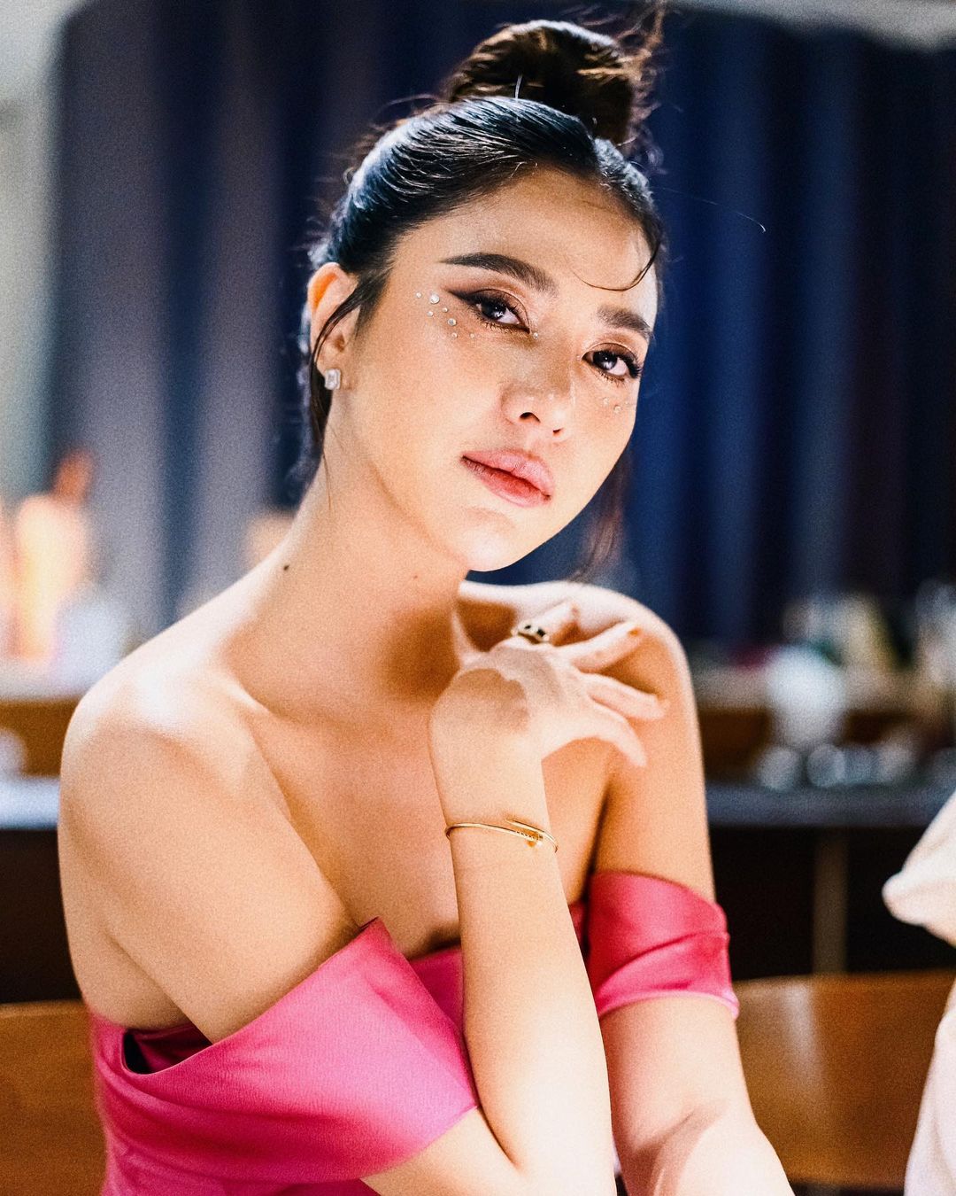 น้ำหวาน - รักษ์ณภัค วงศ์ธนทัศน์
