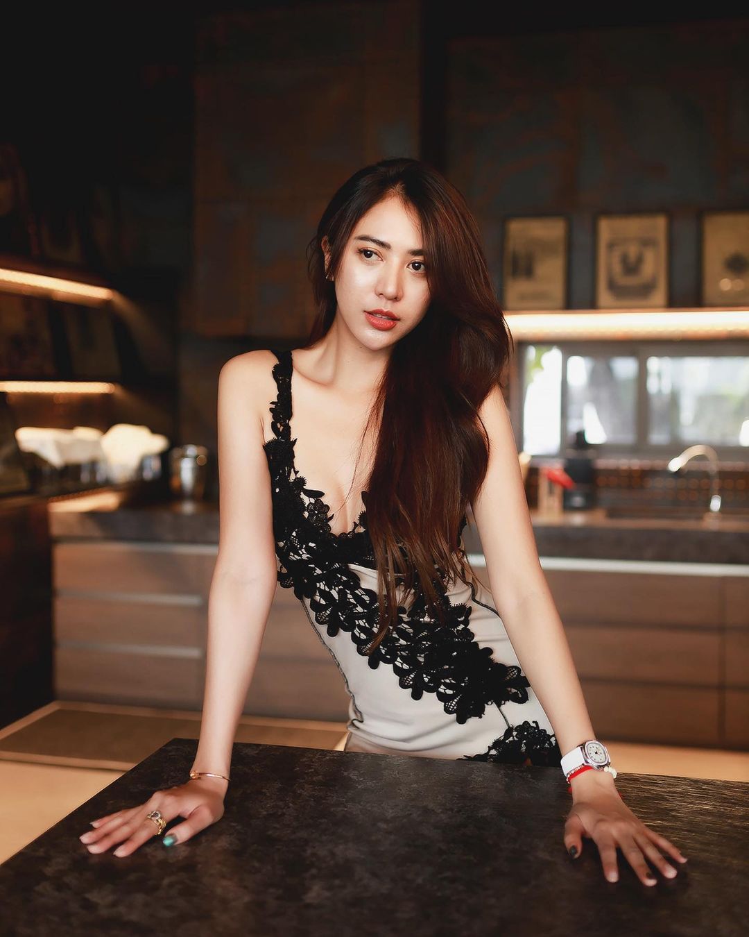 น้ำหวาน - รักษ์ณภัค วงศ์ธนทัศน์