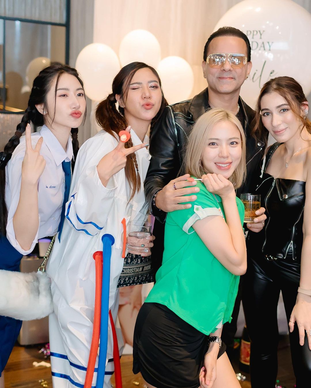 น้ำหวาน - รักษ์ณภัค วงศ์ธนทัศน์