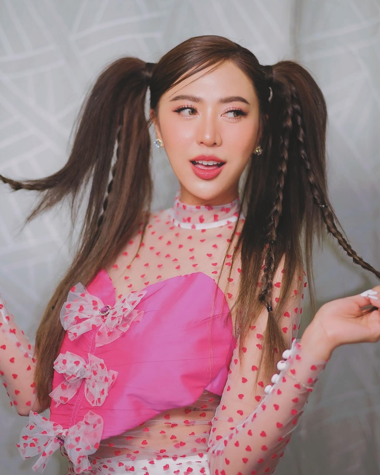 น้ำหวาน - รักษ์ณภัค วงศ์ธนทัศน์