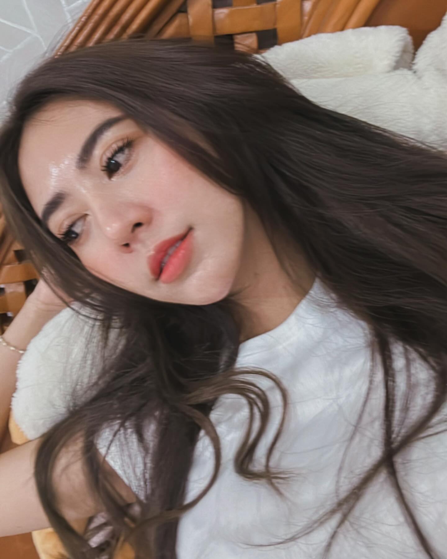 น้ำหวาน - รักษ์ณภัค วงศ์ธนทัศน์