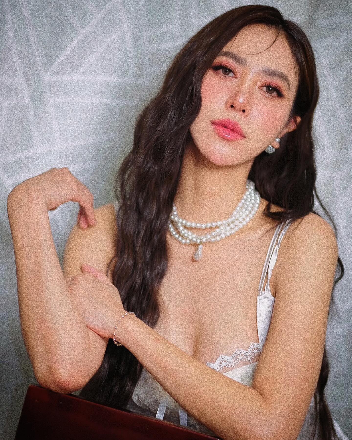 น้ำหวาน - รักษ์ณภัค วงศ์ธนทัศน์