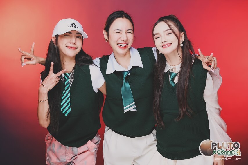 น้ำหวาน - รักษ์ณภัค วงศ์ธนทัศน์