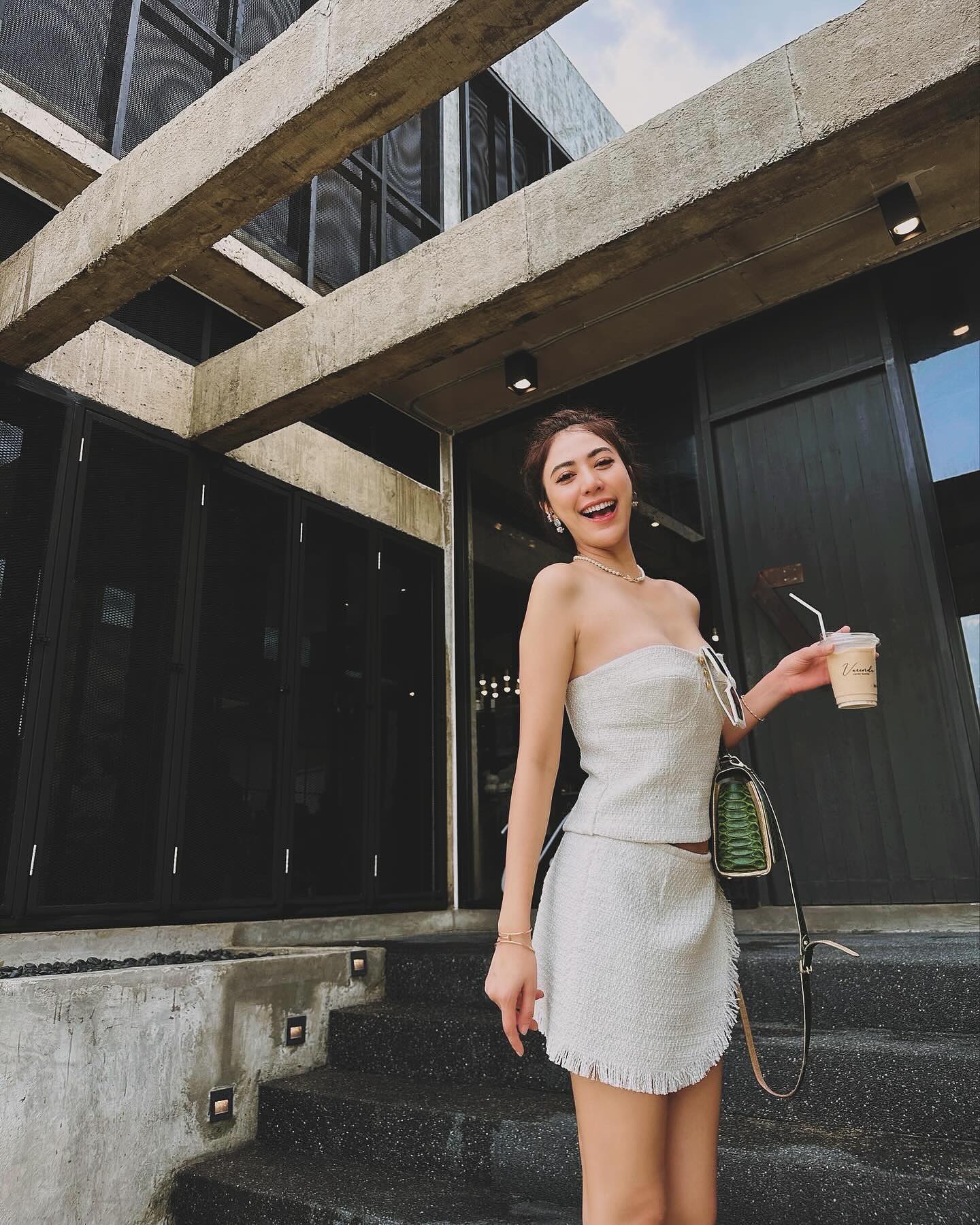 น้ำหวาน - รักษ์ณภัค วงศ์ธนทัศน์