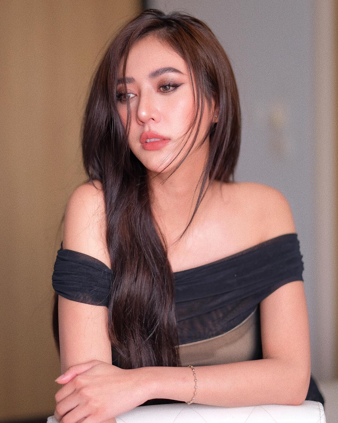 น้ำหวาน - รักษ์ณภัค วงศ์ธนทัศน์