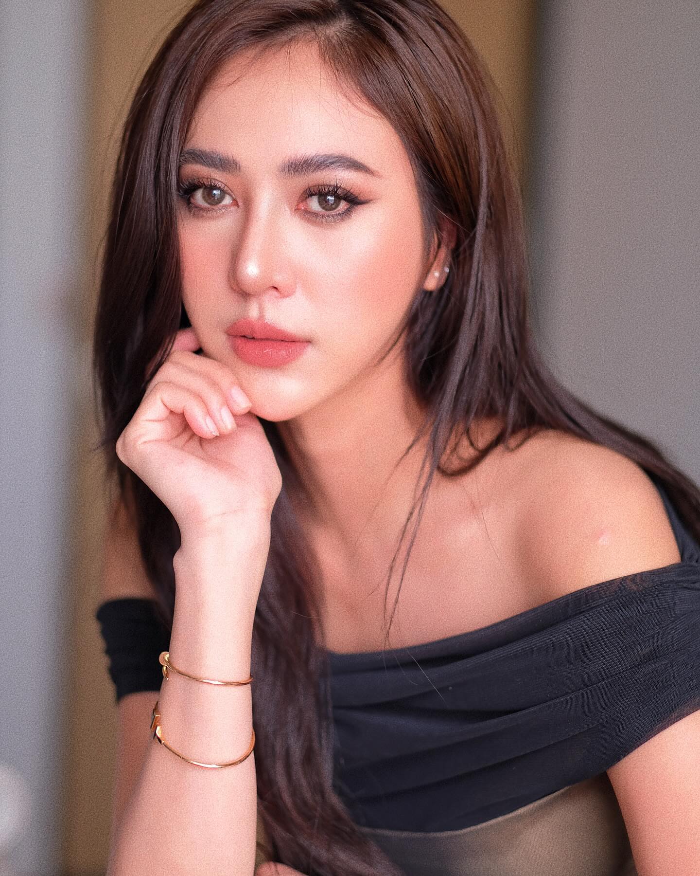 น้ำหวาน - รักษ์ณภัค วงศ์ธนทัศน์