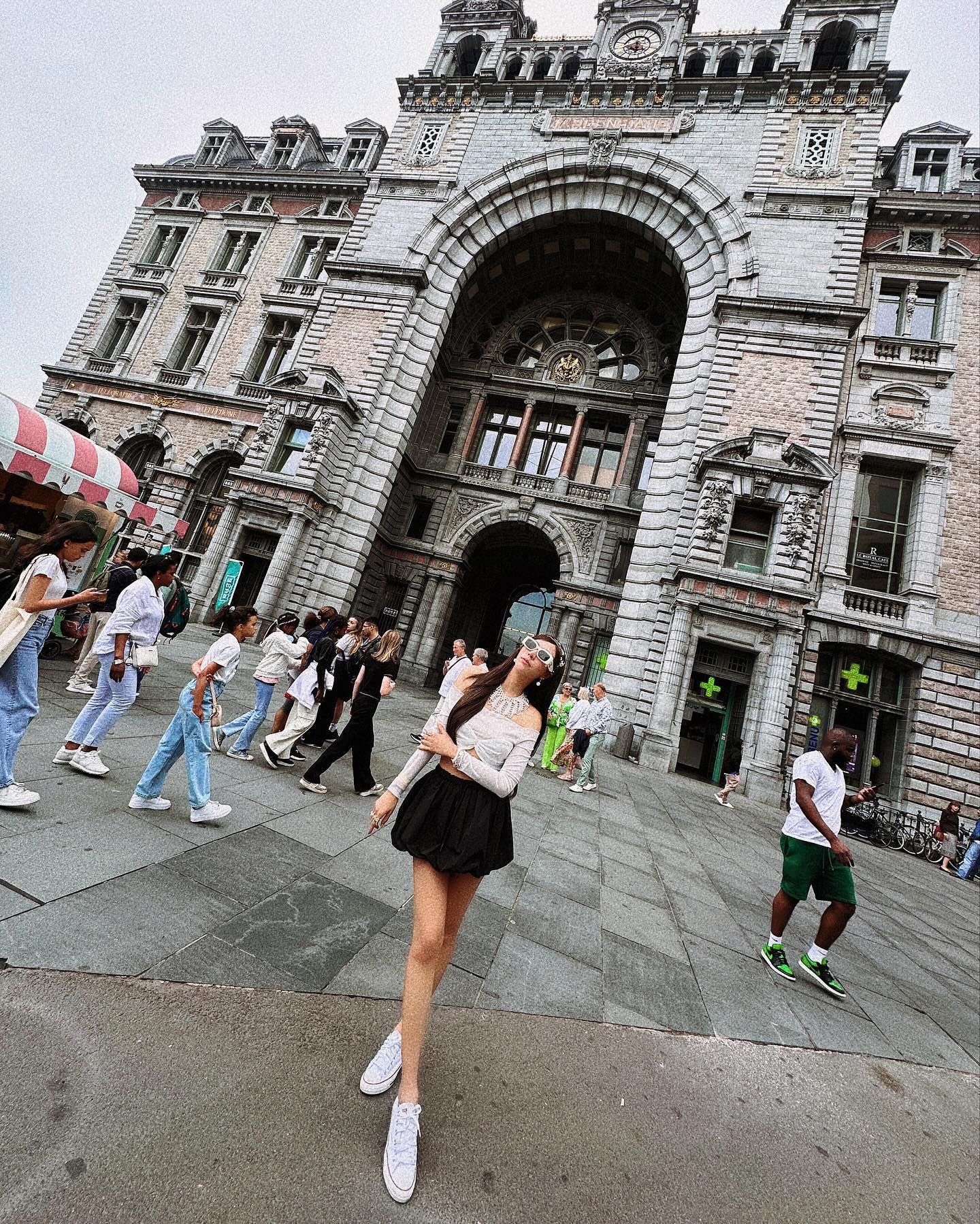 น้ำหวาน - รักษ์ณภัค วงศ์ธนทัศน์