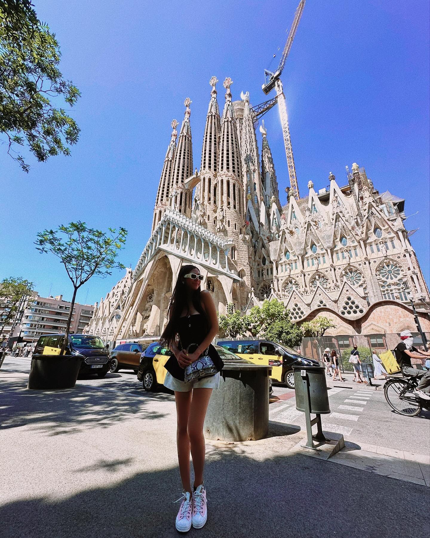 น้ำหวาน - รักษ์ณภัค วงศ์ธนทัศน์