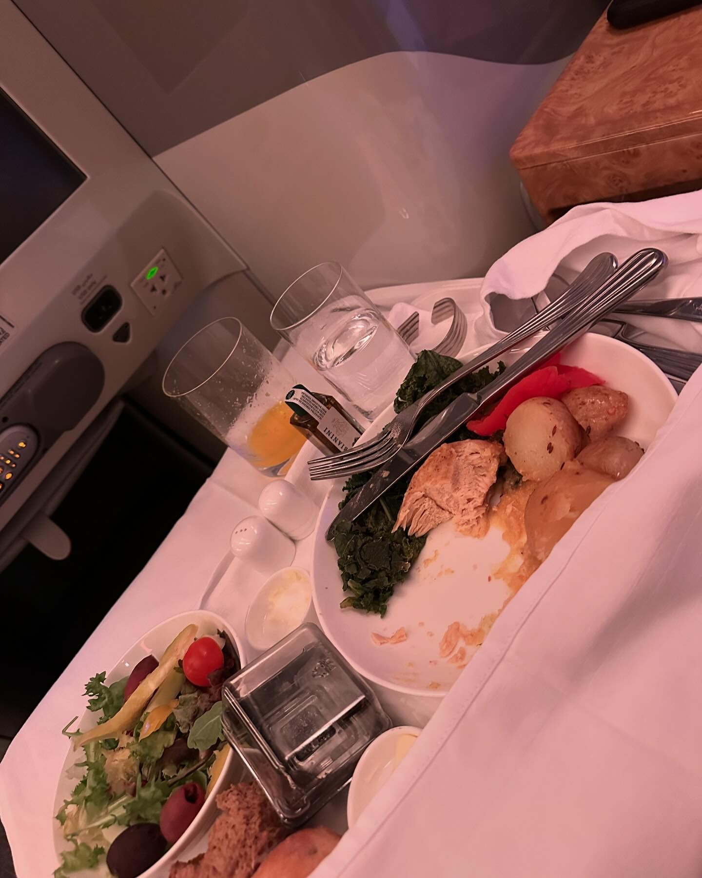 น้ำหวาน - รักษ์ณภัค วงศ์ธนทัศน์