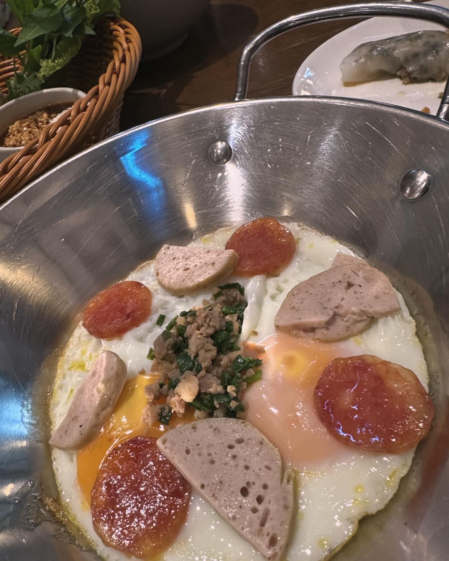 น้ำหวาน - รักษ์ณภัค วงศ์ธนทัศน์