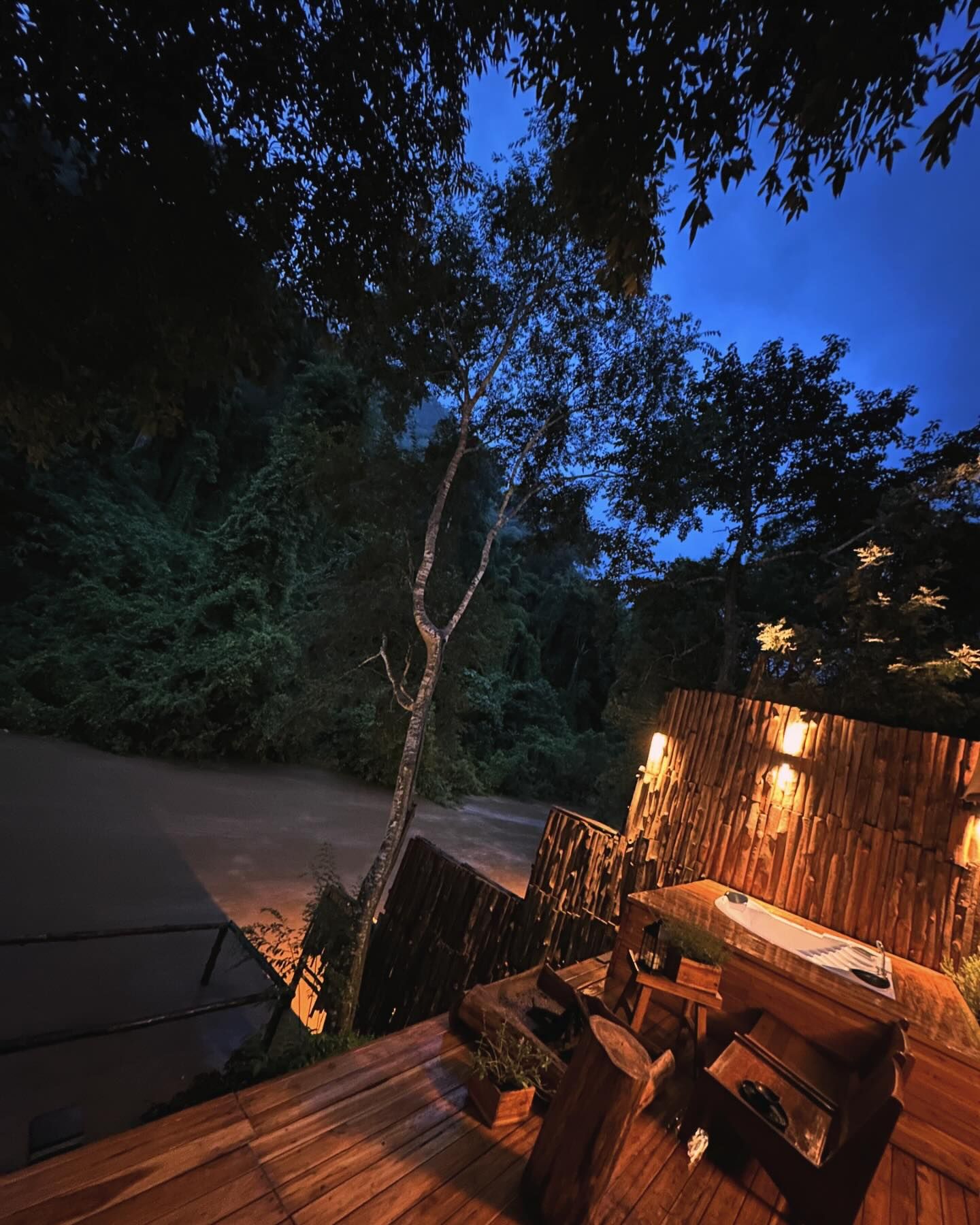 น้ำหวาน - รักษ์ณภัค วงศ์ธนทัศน์