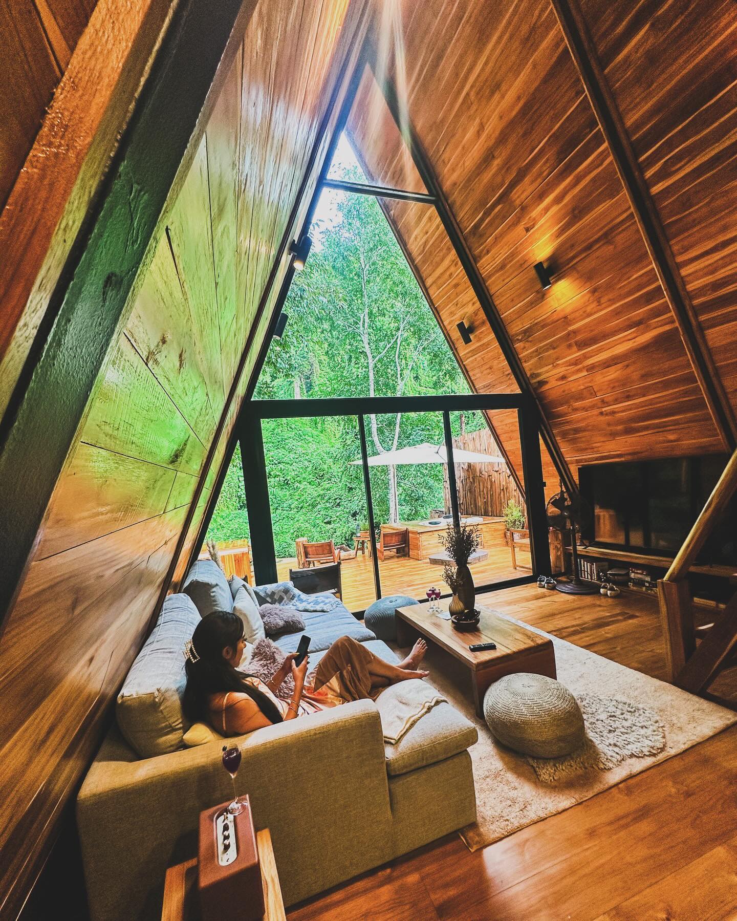 น้ำหวาน - รักษ์ณภัค วงศ์ธนทัศน์