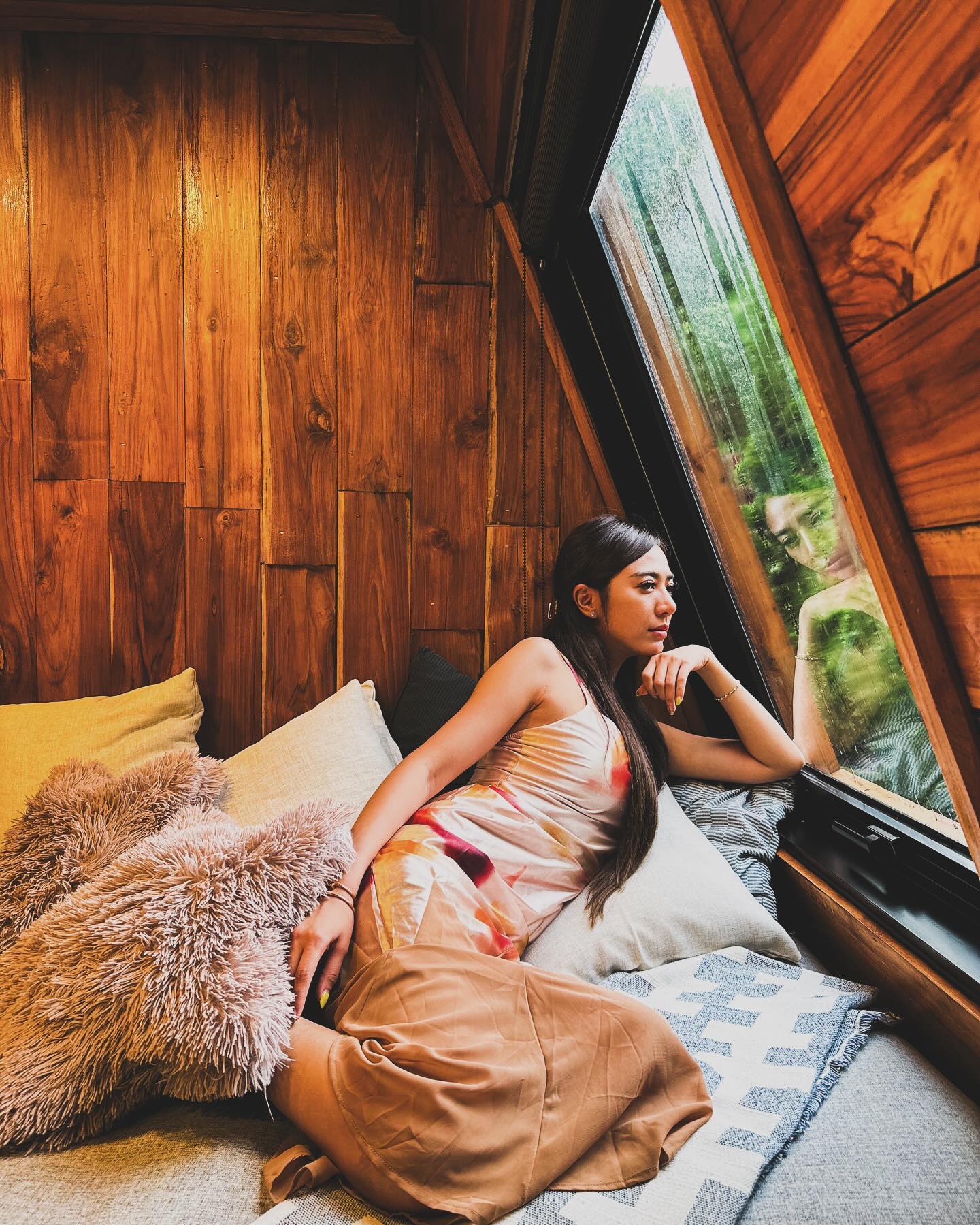 น้ำหวาน - รักษ์ณภัค วงศ์ธนทัศน์