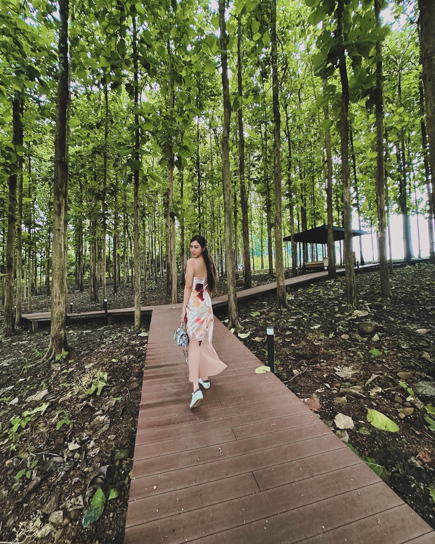 น้ำหวาน - รักษ์ณภัค วงศ์ธนทัศน์