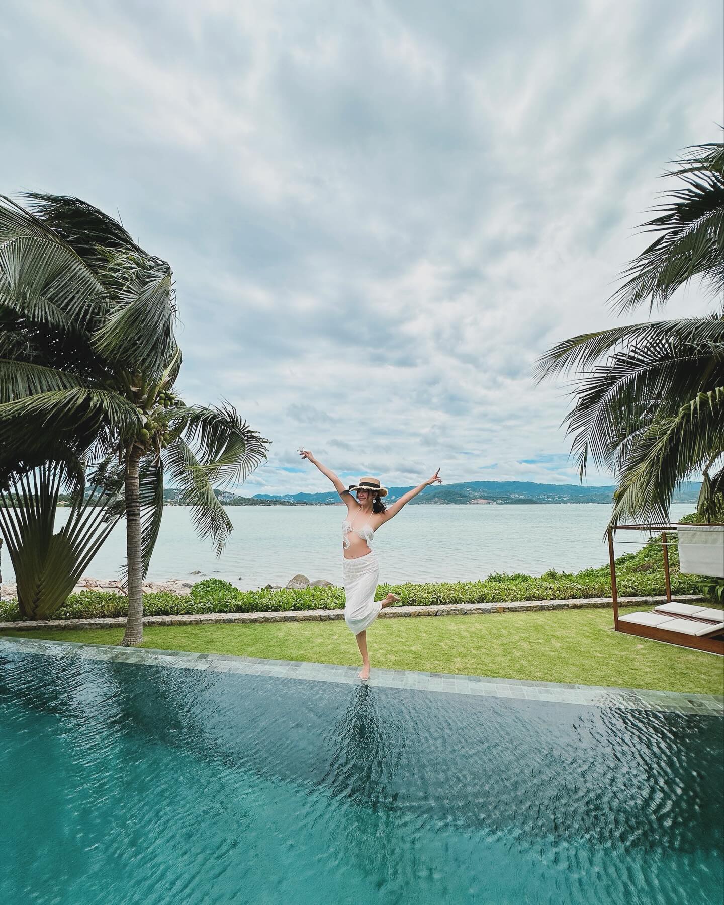 น้ำหวาน - รักษ์ณภัค วงศ์ธนทัศน์