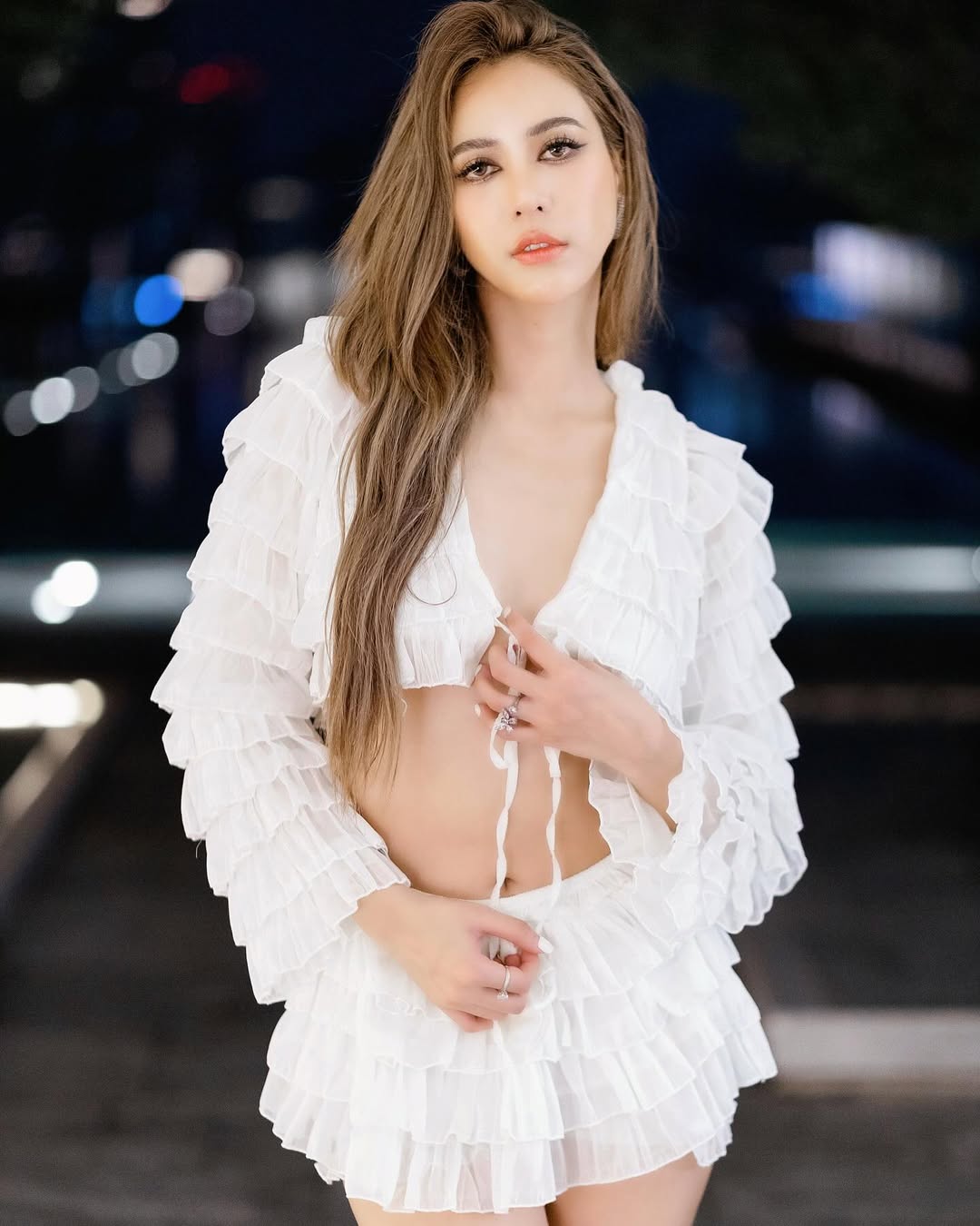 น้ำหวาน - รักษ์ณภัค วงศ์ธนทัศน์