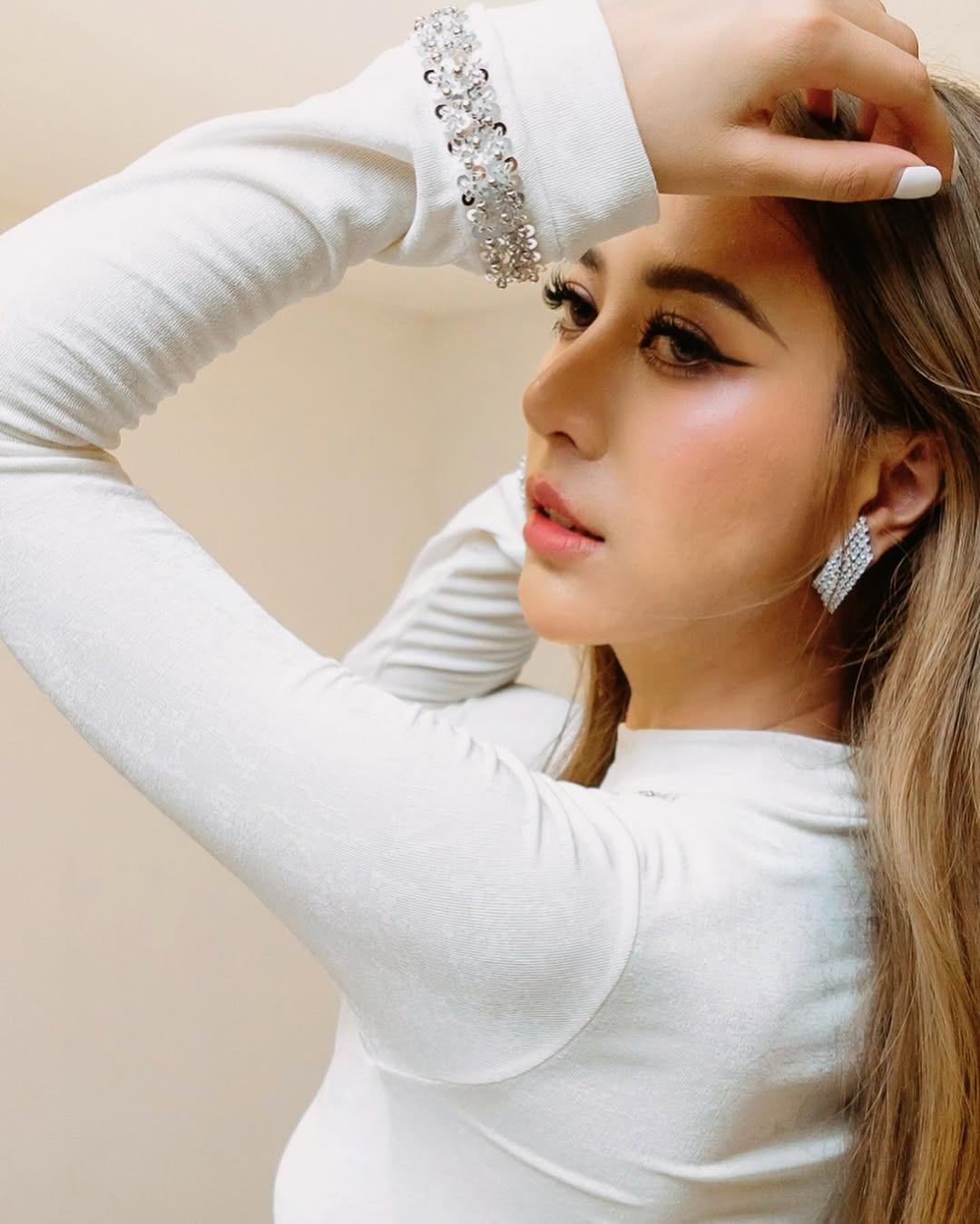 น้ำหวาน - รักษ์ณภัค วงศ์ธนทัศน์