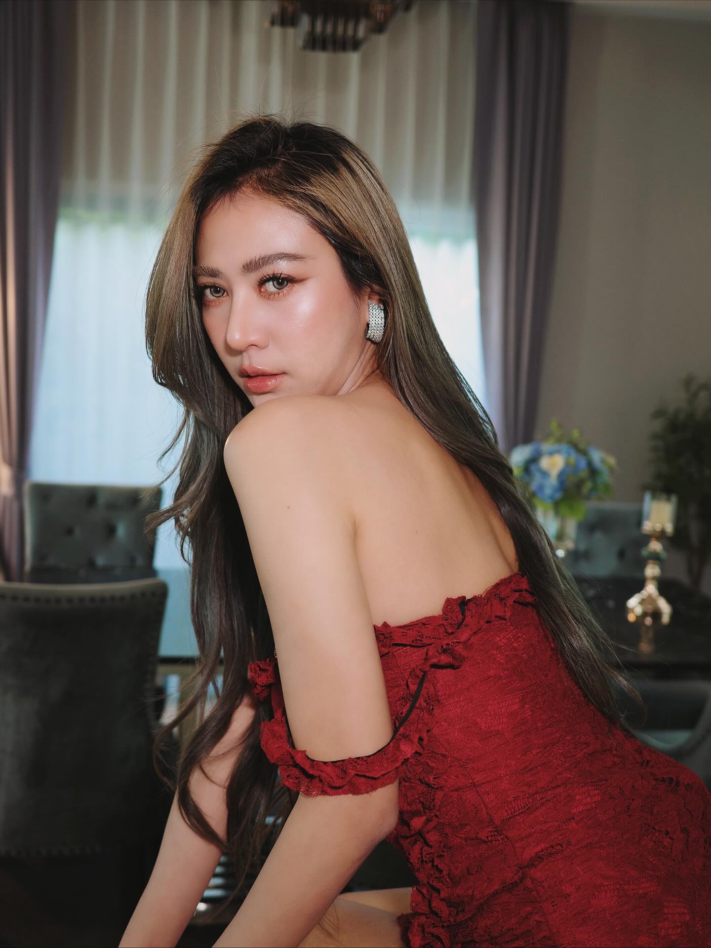 น้ำหวาน - รักษ์ณภัค วงศ์ธนทัศน์