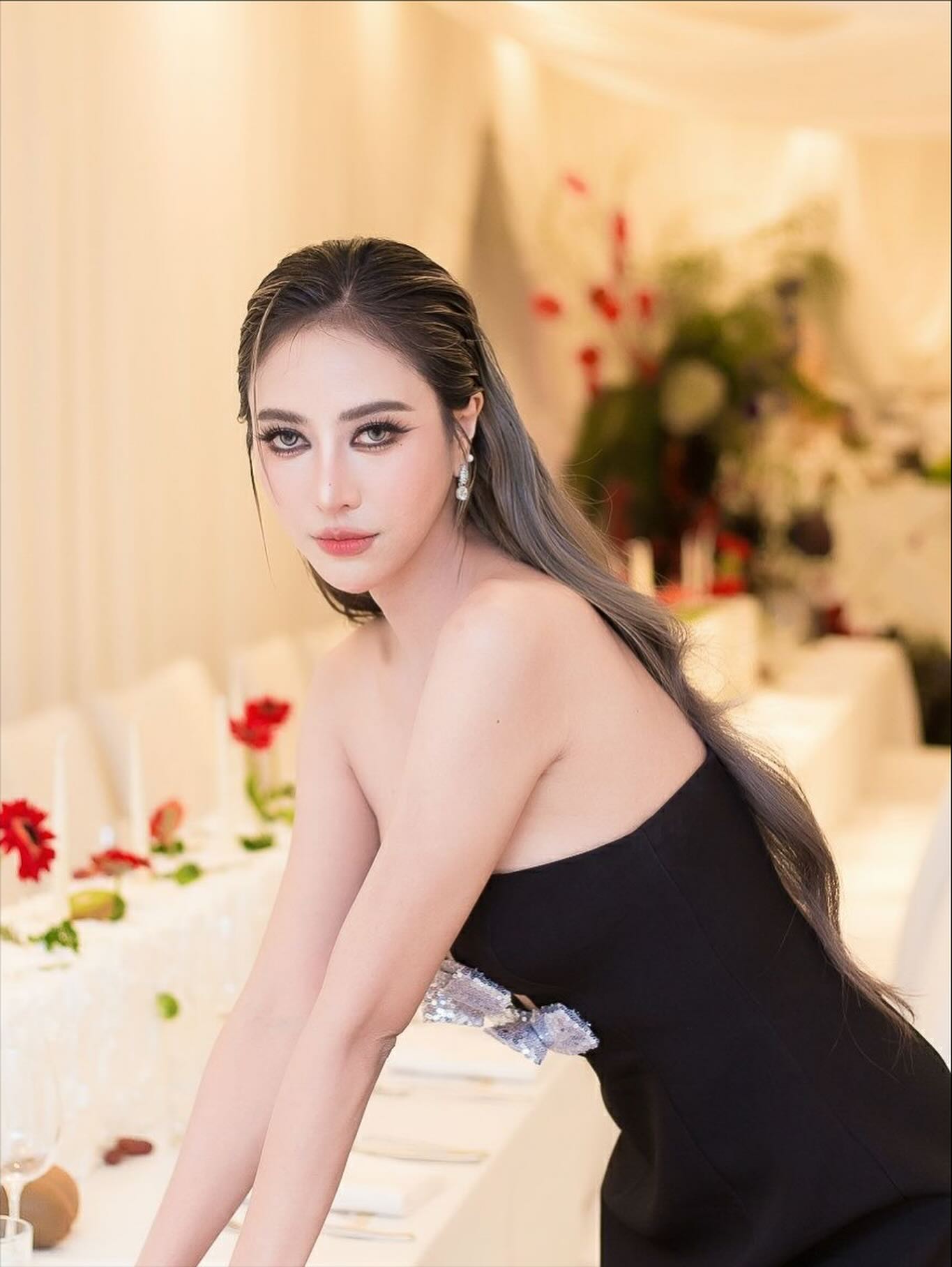 น้ำหวาน - รักษ์ณภัค วงศ์ธนทัศน์