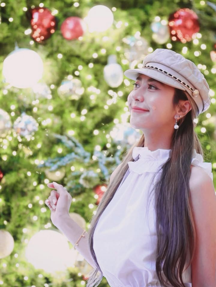 น้ำหวาน - รักษ์ณภัค วงศ์ธนทัศน์