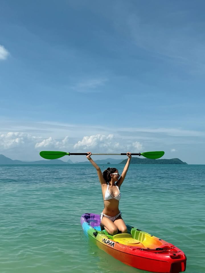 น้ำหวาน - รักษ์ณภัค วงศ์ธนทัศน์