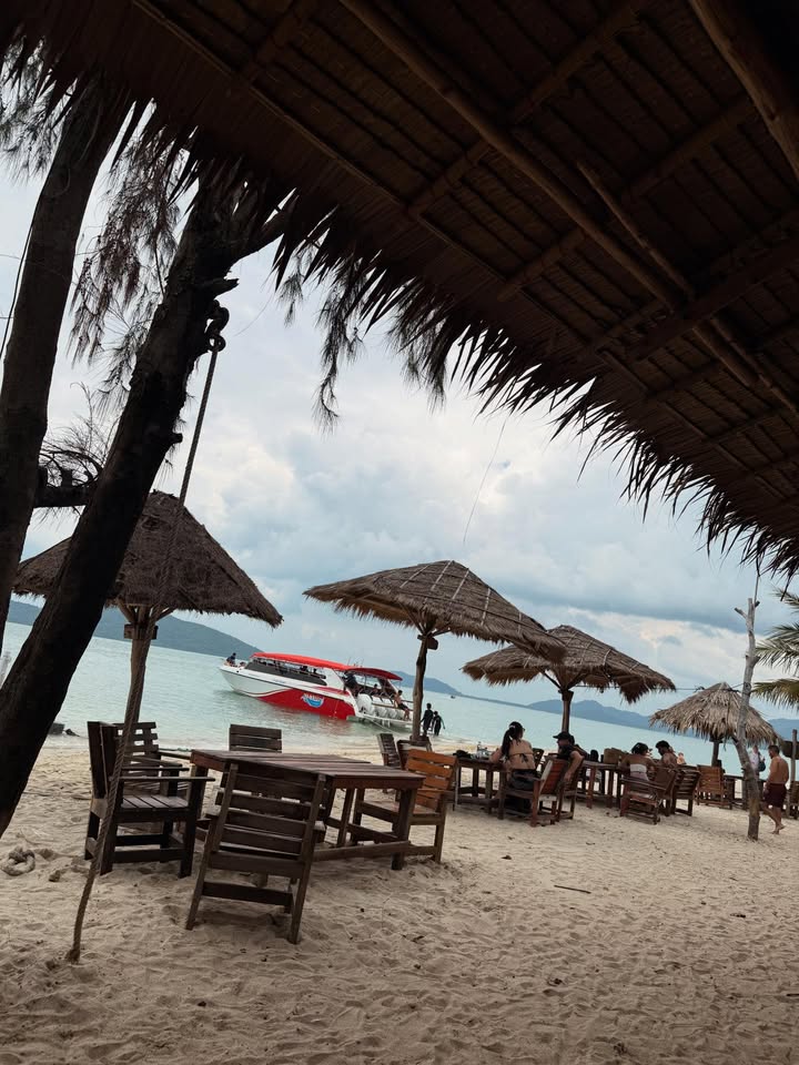 น้ำหวาน - รักษ์ณภัค วงศ์ธนทัศน์