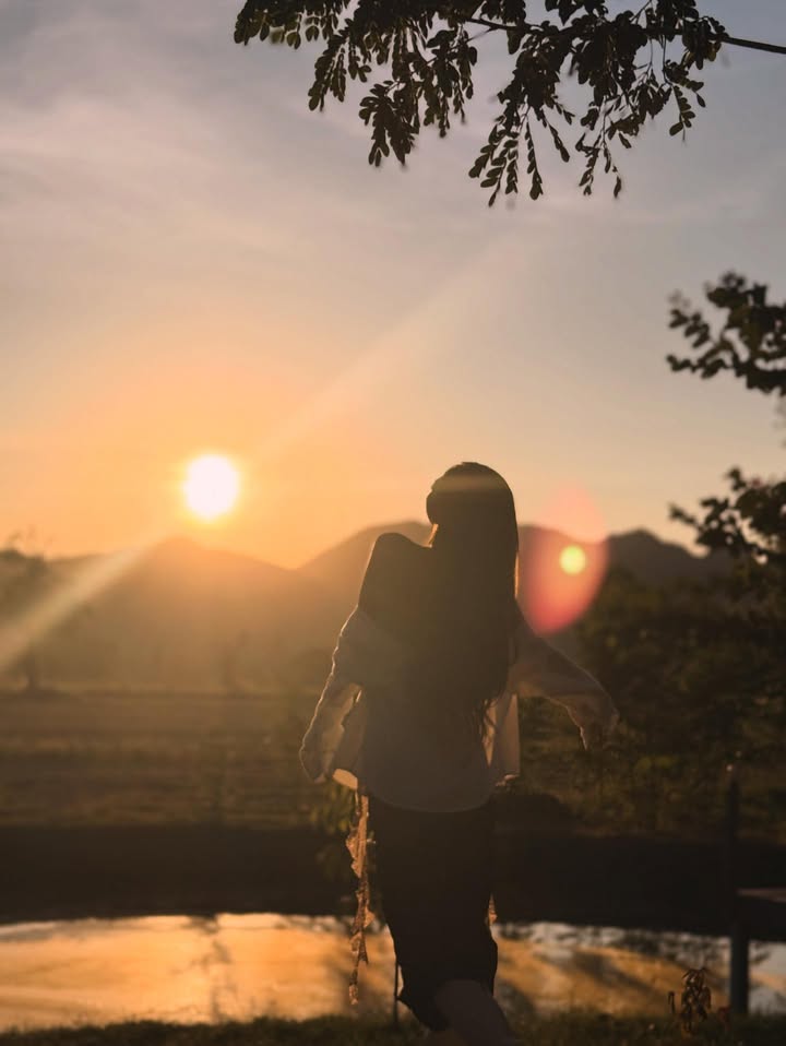 น้ำหวาน - รักษ์ณภัค วงศ์ธนทัศน์