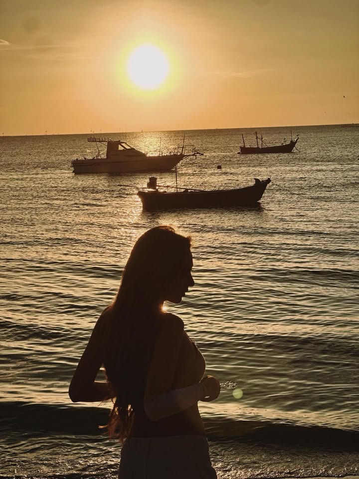 น้ำหวาน - รักษ์ณภัค วงศ์ธนทัศน์