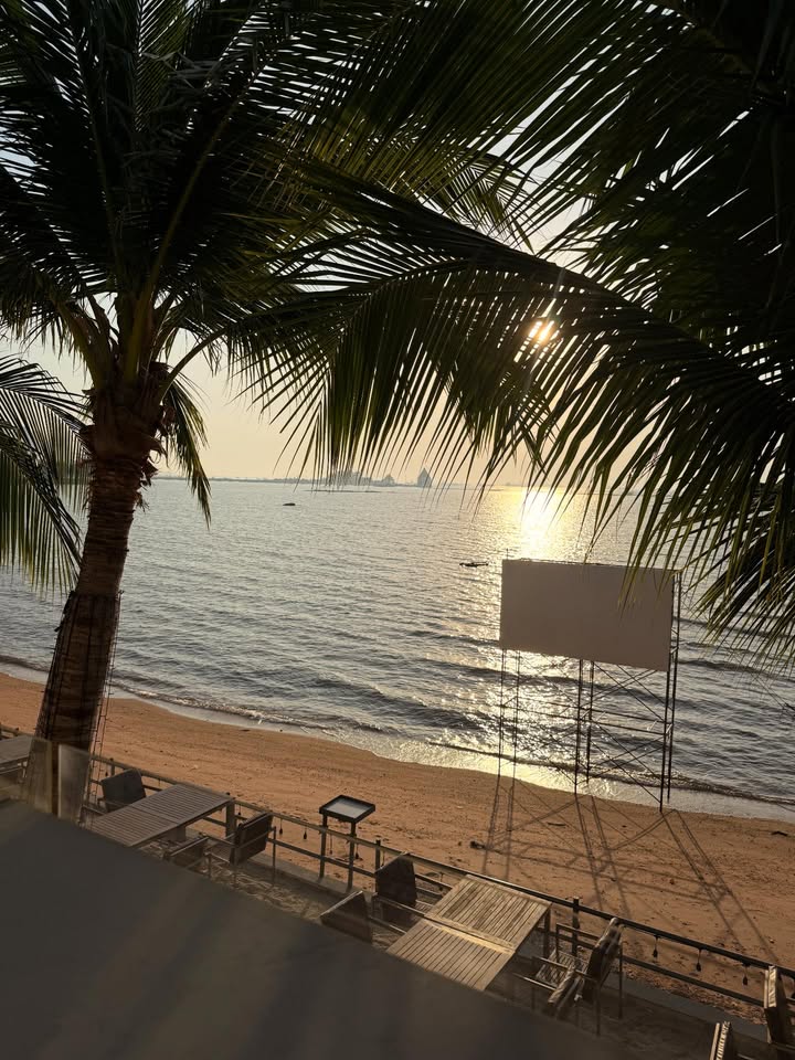 น้ำหวาน - รักษ์ณภัค วงศ์ธนทัศน์