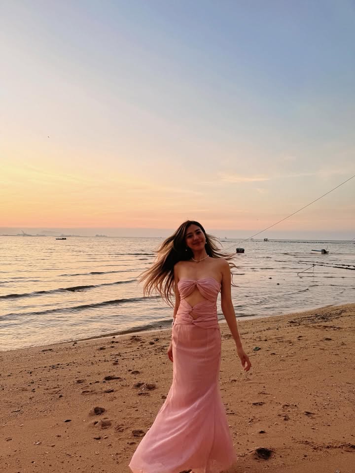 น้ำหวาน - รักษ์ณภัค วงศ์ธนทัศน์