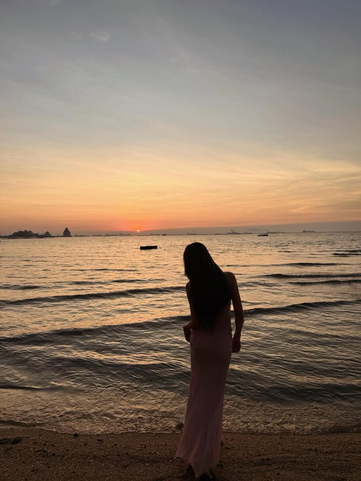 น้ำหวาน - รักษ์ณภัค วงศ์ธนทัศน์